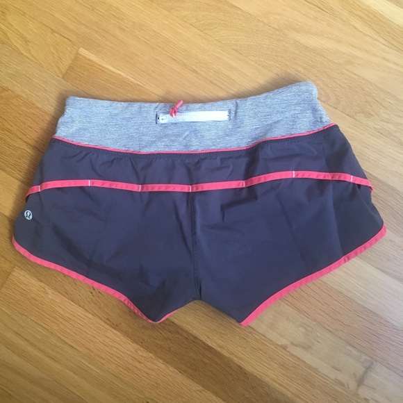 Lululemon Original Speed Short Sz 4 Grey - Picture 2 of 8
